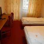 Hotel Nivy 3*