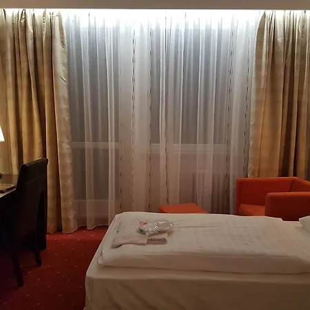 Nivy 3* Bratislava