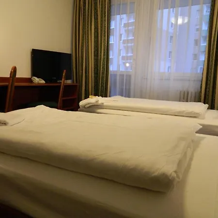 Nivy 3* Bratislava